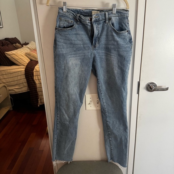 Oliver Logan Denim - OLIVER LOGAN Light Blue Classic Jeans - Crosby Relaxed Taper